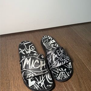 Michael Kors Black and White Graphic Slides